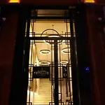 Tophane Suites
